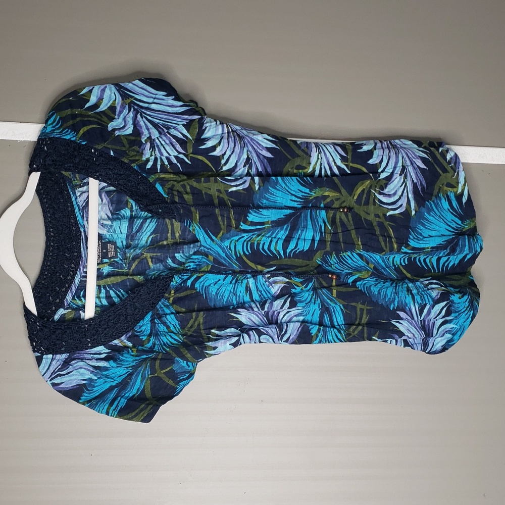 Lucky Brand  Crochet Trim Top Tropical Fern Leaves Keyhole Tie Cotton  Small S